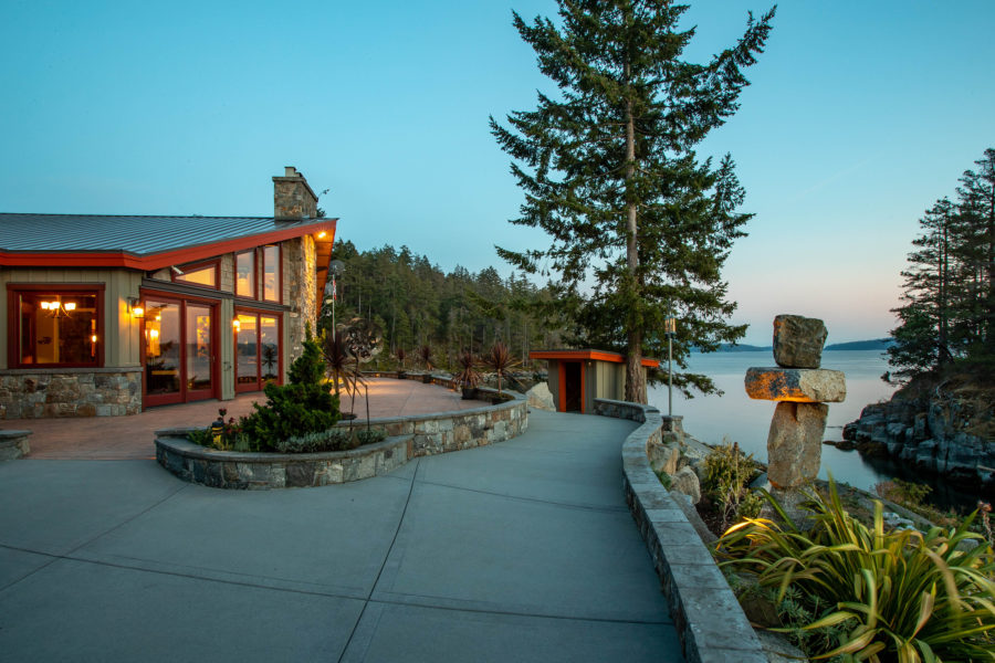 10871 Sunshine Coast Highway, Halfmoon Bay, BC