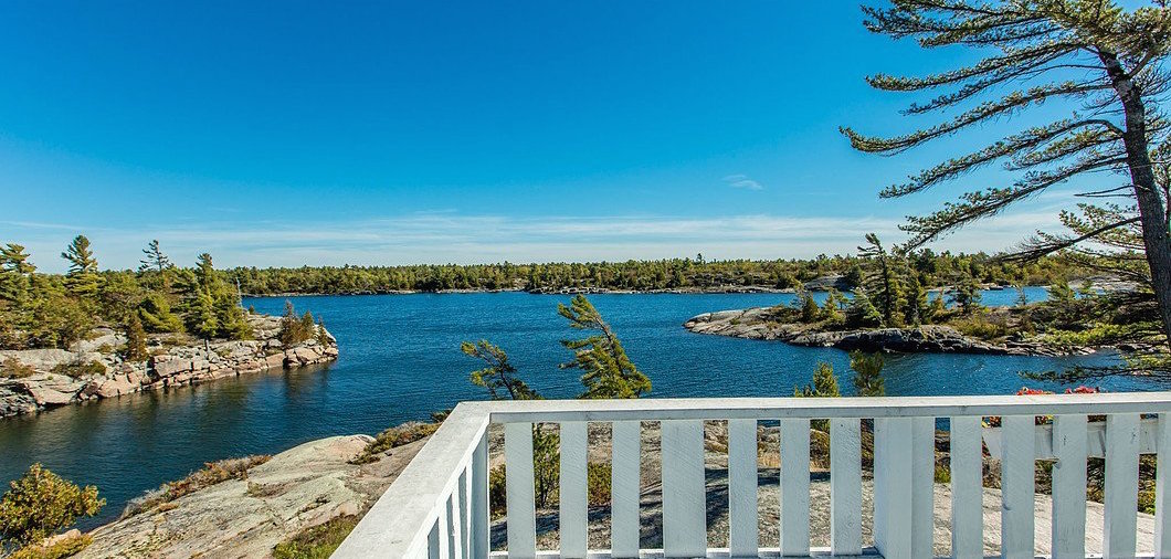 Dream Homes Ontario Lake Houses