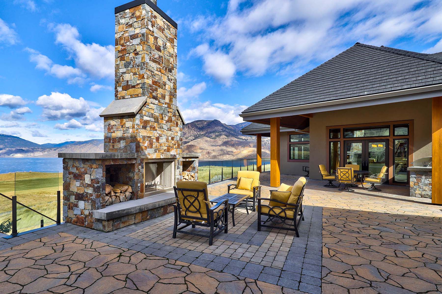 280 Rue Cheval Noir, Tobiano, BC Sotheby's International Realty Canada