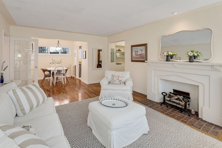 4-2530 Windsor Road, Victoria, BC